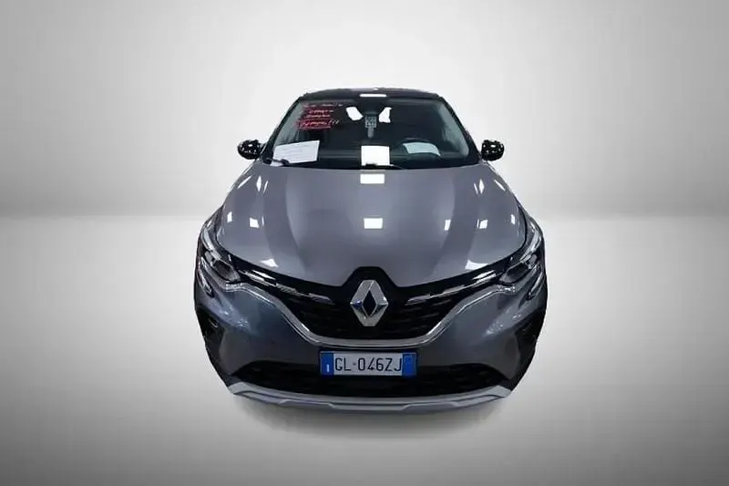 Usata Renault Captur Techno 160 CV (117 kW) 2022 Grigio SUV