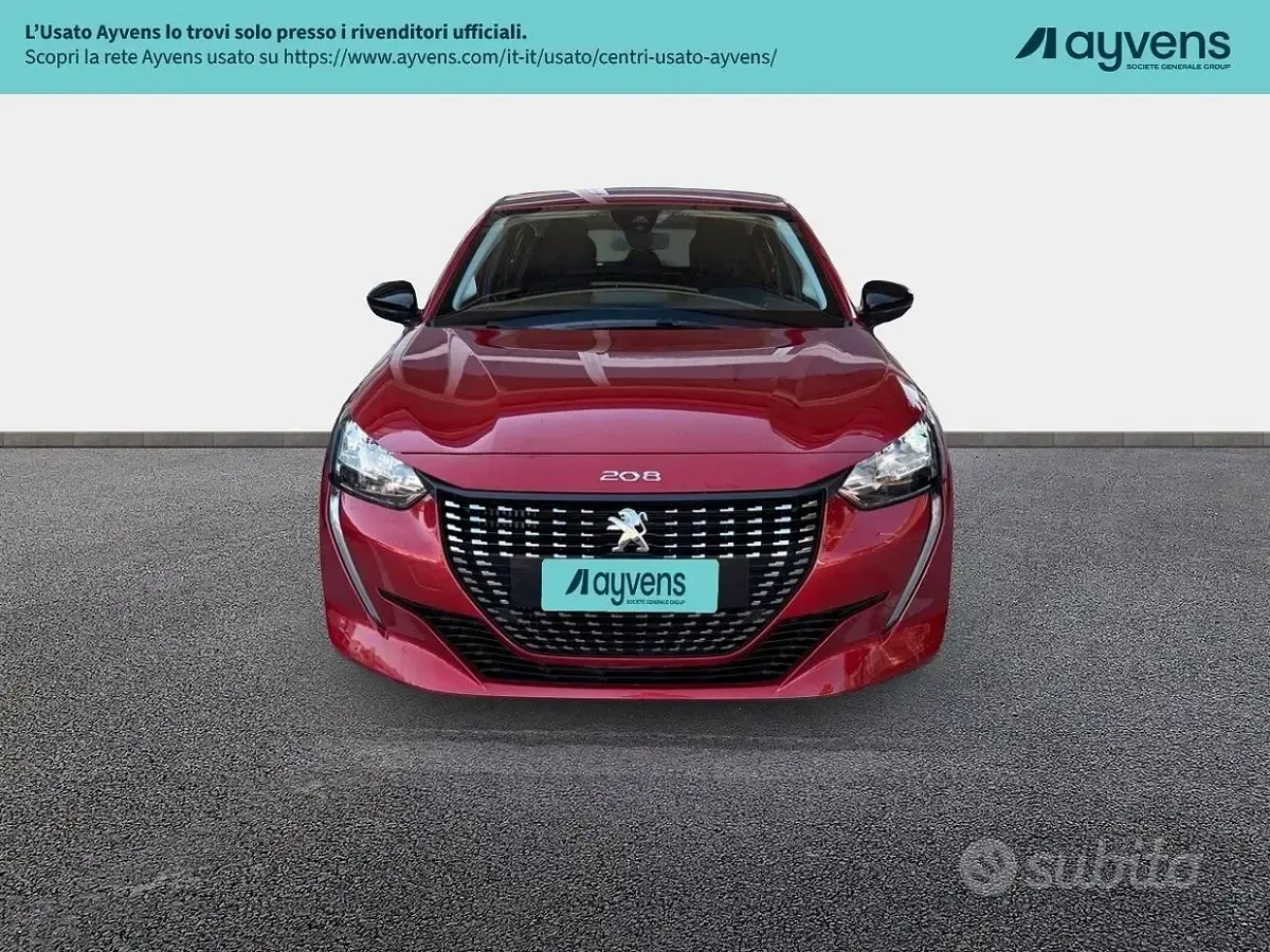 Usata Peugeot 208 Active 102 CV (75 kW) 2023 Rosso Utilitaria