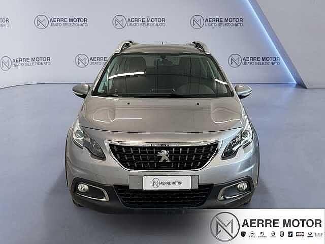 Usado Peugeot 2008 Signature Sky 102 HP (75 kW) 2019 Cinzento SUV