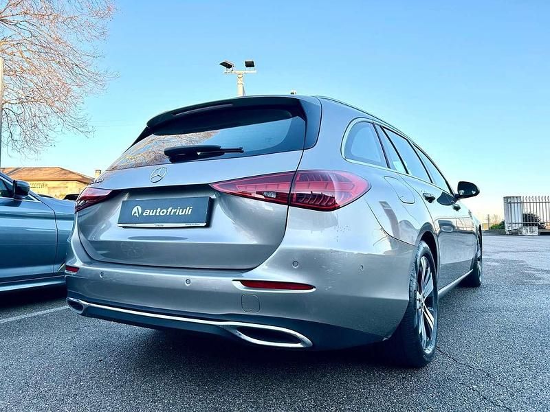 Gebraucht Mercedes C220 Business 200 PS (147 kW) 2022 Silber Kombi
