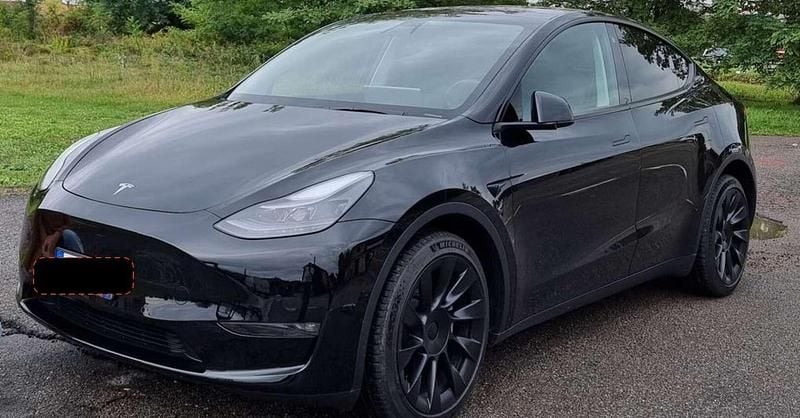 Nero Usata 2022 Tesla Model Y Long Range AWD SUV | 33.000 € (Buon prezzo) - Immagine 1/1