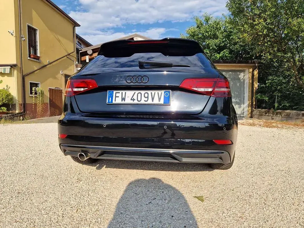 Usata Audi A3 Ambiente 116 CV (85 kW) 2019 Nero Berlina