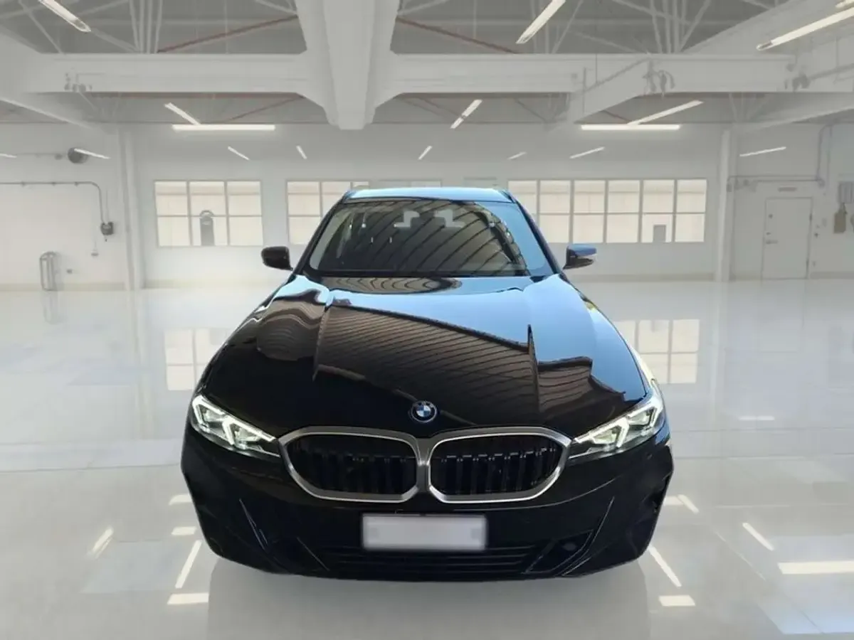 Usata BMW 320 163 CV (119 kW) 2023 Nero Station wagon