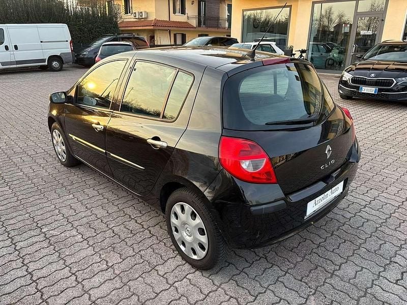 Usata Renault Clio II 75 CV (55 kW) 2007 Nero Berlina