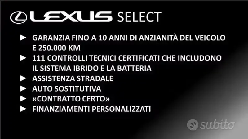 Usata Lexus UX Luxury Line 184 CV (135 kW) 2020 Grigio SUV