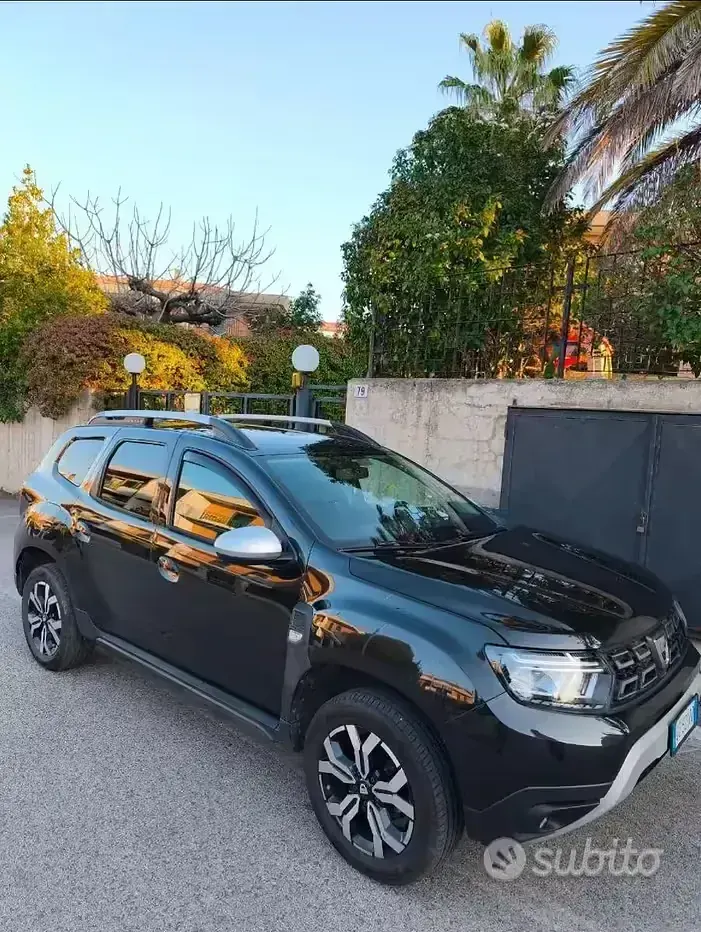 Usata Dacia Duster Prestige 101 CV (74 kW) 2021 Nero SUV