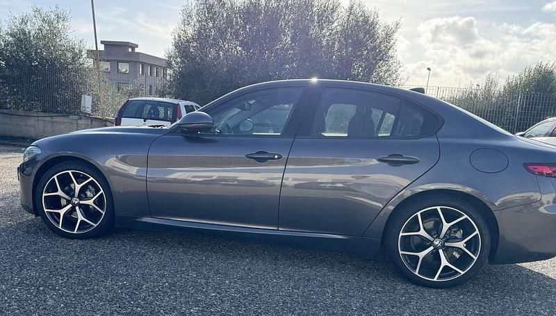 Usata Alfa Romeo Giulia Super 200 CV (147 kW) 2019 Berlina