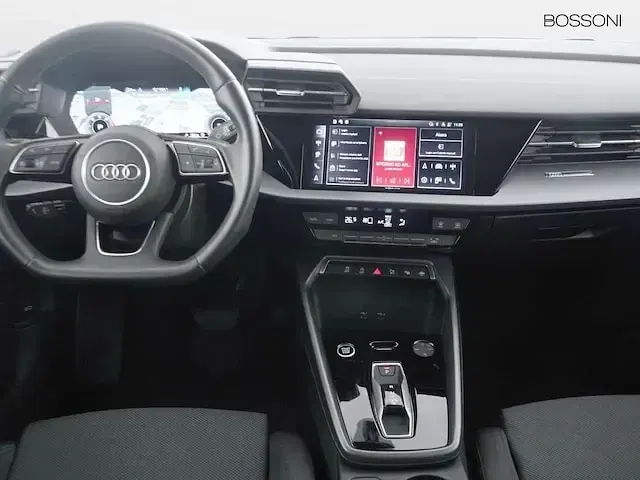 Usata Audi A3 Advanced 150 CV (110 kW) 2024 Grigio manhattan metallizzato Berlina