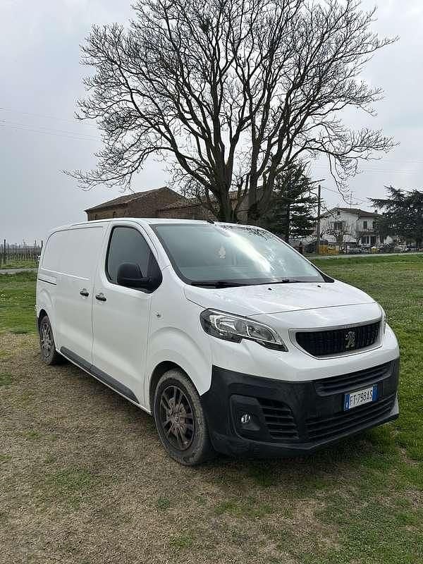 Usata Peugeot Expert 116 CV (85 kW) 2018 Furgone