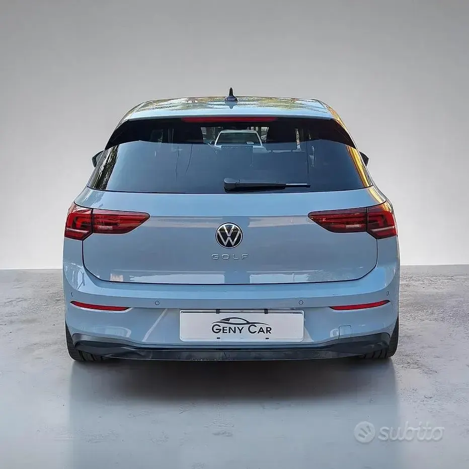 Usata VW Golf VIII 150 CV (110 kW) 2025 Grigio Berlina