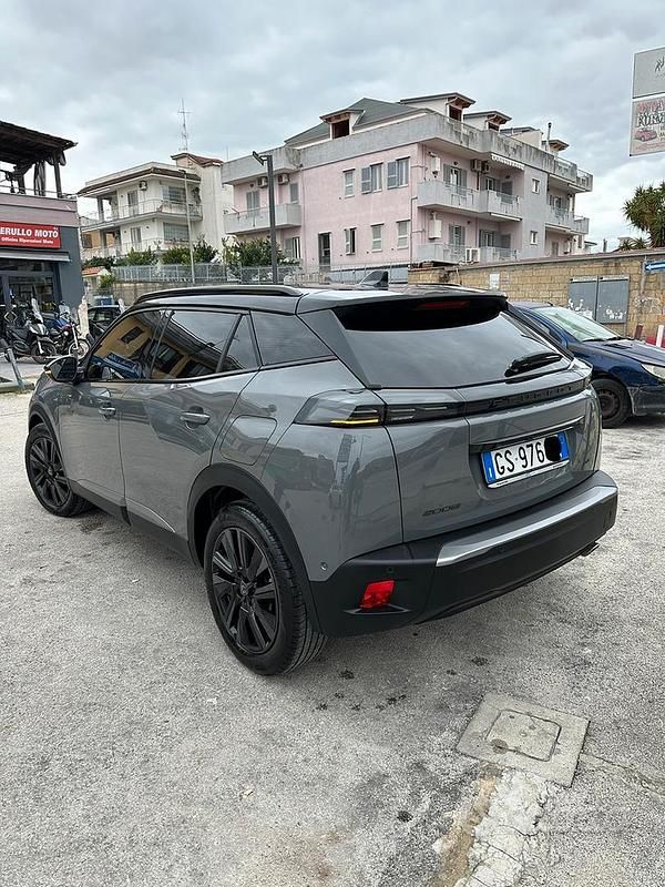 Usata Peugeot 2008 GTi 130 CV (95 kW) 2024 SUV