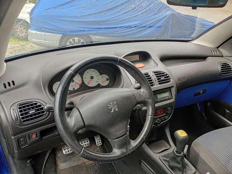 Usata Peugeot 206 CC 109 CV (80 kW) 2002 Blu/azzurro Cabrio