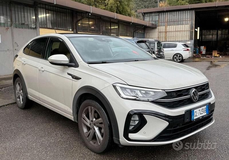 Usata VW Taigo R-line 150 CV (110 kW) 2023 Beige SUV