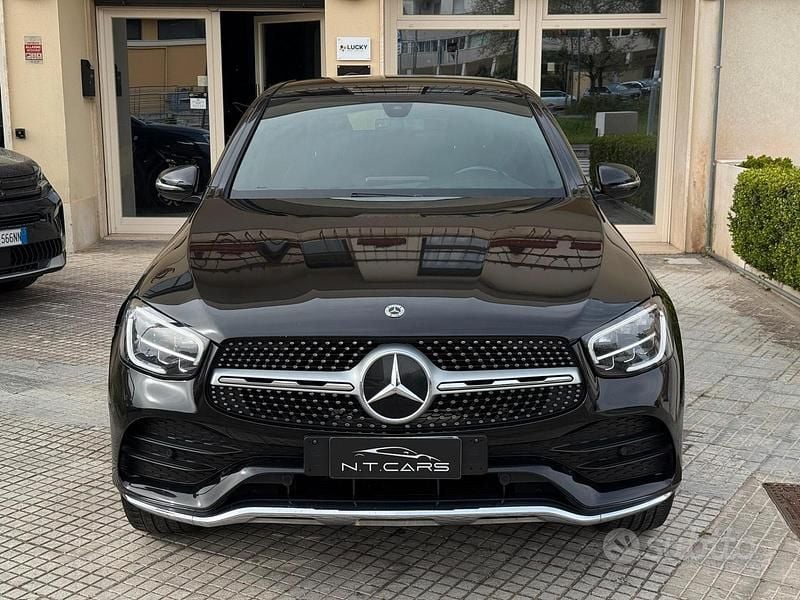 Usata Mercedes GLC220 Premium Plus 194 CV (142 kW) 2021 Nero Station wagon