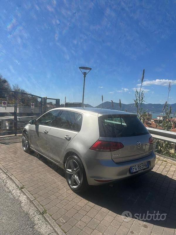 Usata VW Golf VII 110 CV (80 kW) 2016 Grigio Berlina