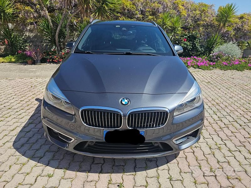 Grigio Usata 2016 BMW 218 Active Tourer Luxury Line Monovolume | 10.000 € (Ottimo prezzo) - Immagine 1/4