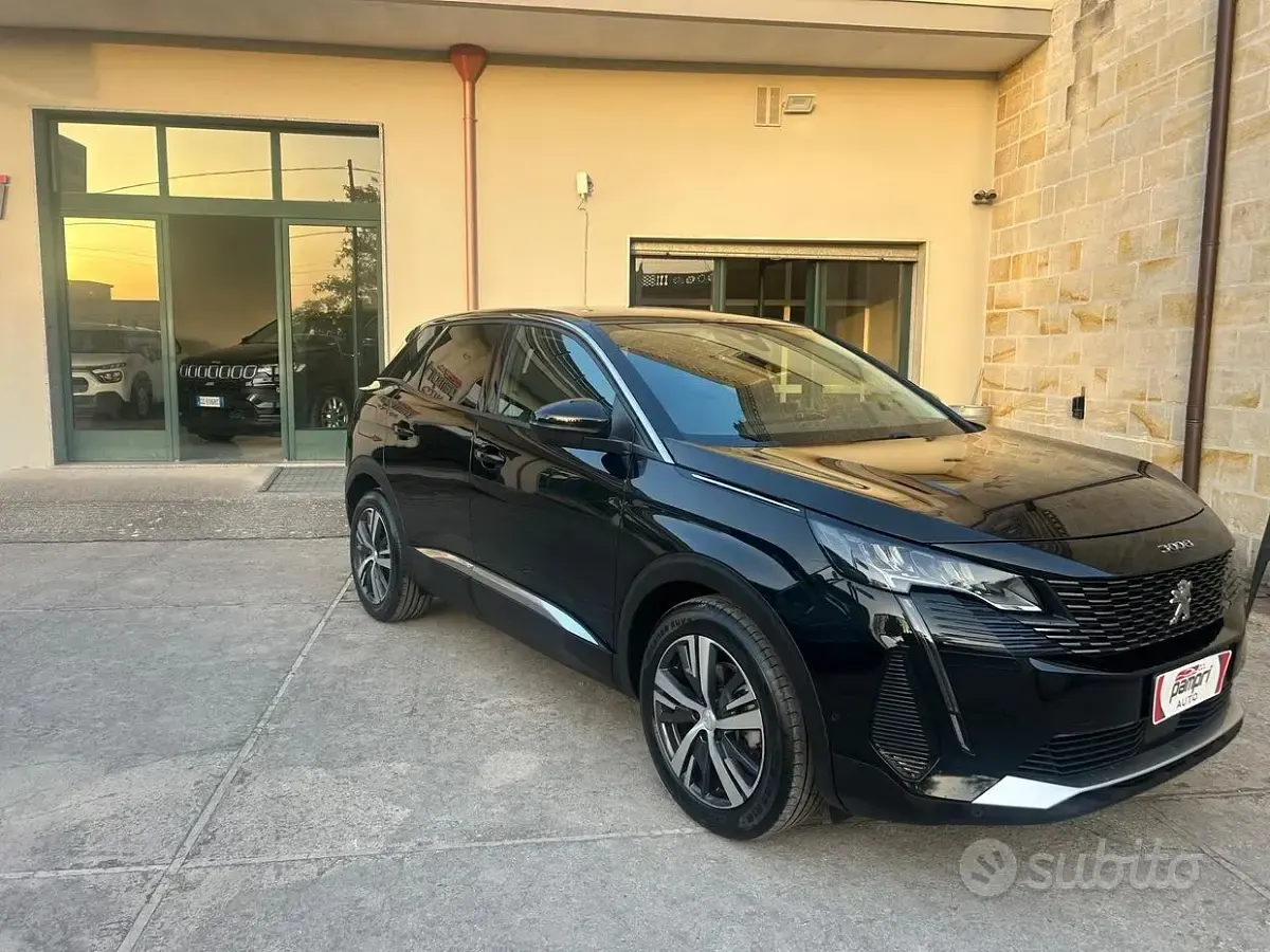 Usata Peugeot 3008 GT 131 CV (96 kW) 2022 Nero SUV