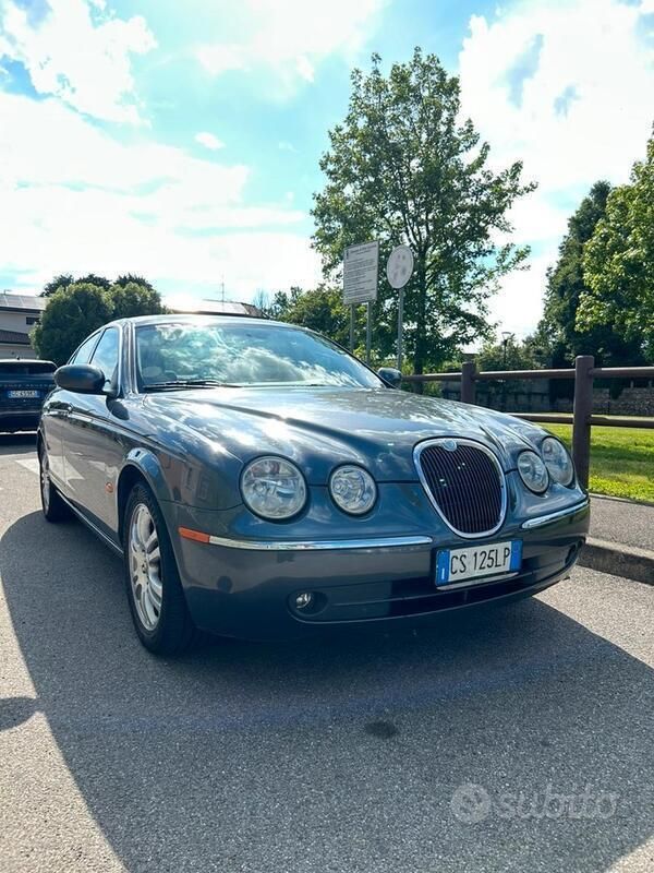 Grigio Usata 2005 Jaguar S-Type S Tre volumi | 6500 € (Buon prezzo) - Immagine 1/4