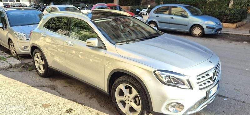 Usata Mercedes GLA200 Premium 136 CV (100 kW) 2019 SUV