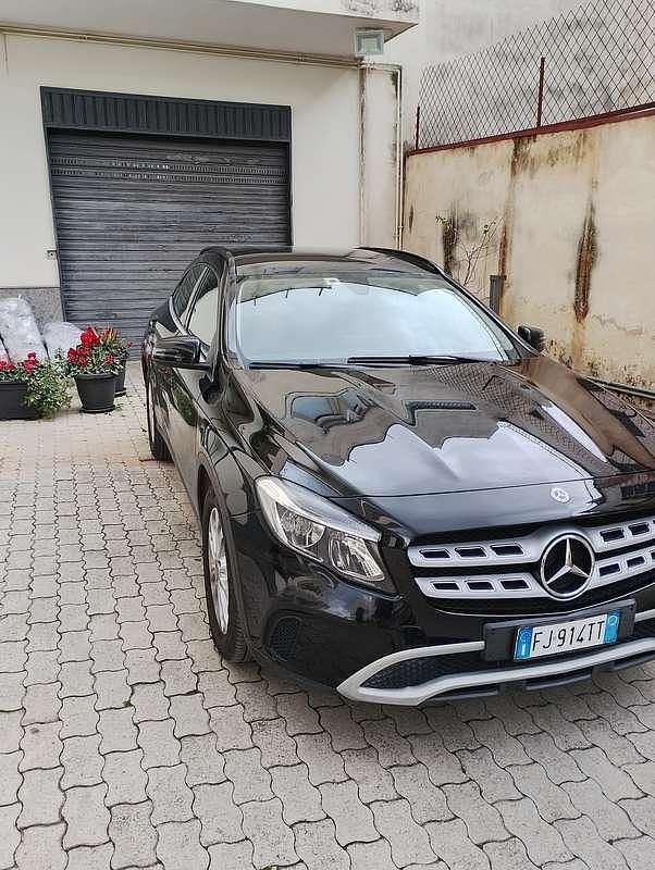 Usata Mercedes GLA180 Executive 109 CV (80 kW) 2017 SUV