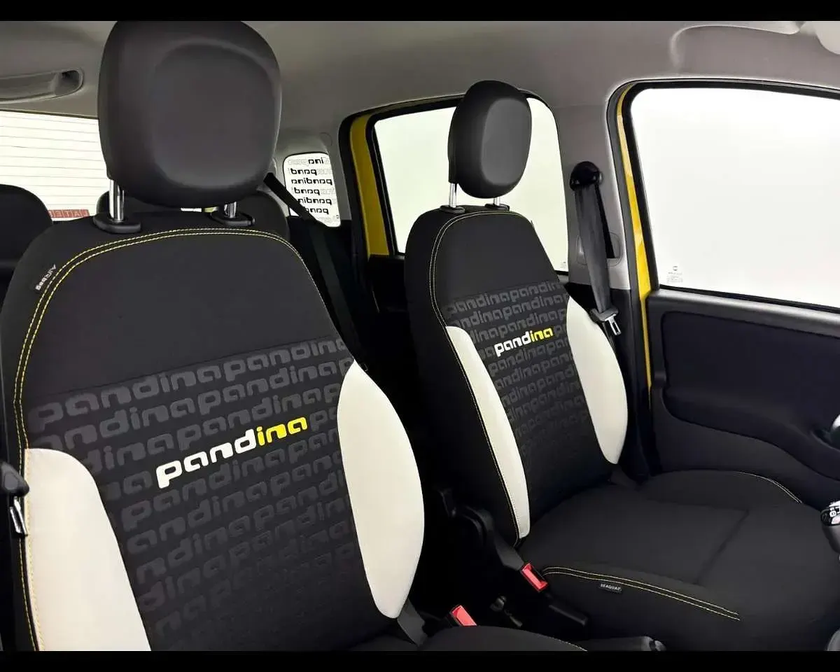 Nuova Fiat Panda Cross Cross 65 CV (47 kW) 2026 Giallo sole Utilitaria