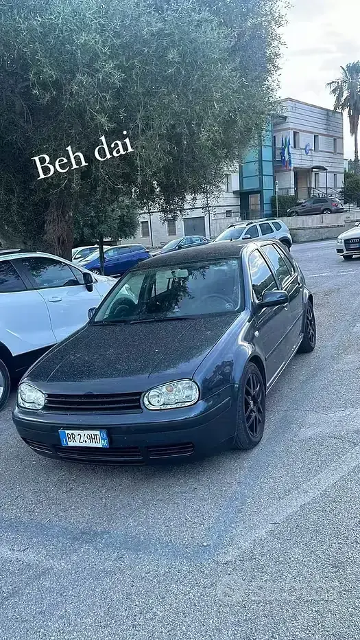 Usata VW Golf IV 101 CV (74 kW) 2001 Nero Berlina