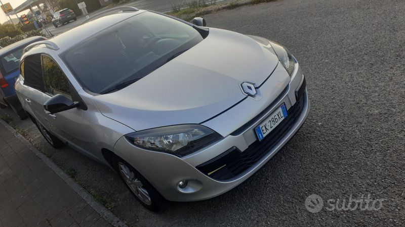 Usata Renault Mégane GrandTour 110 CV (80 kW) 2011 Grigio Station wagon