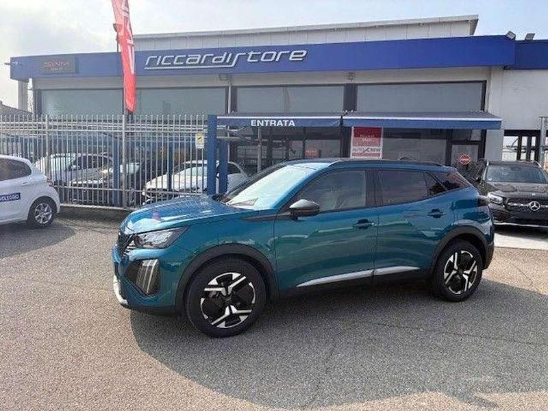 Usata Peugeot 2008 Allure 101 CV (74 kW) 2025 Blu SUV