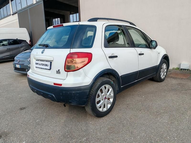 Usata Fiat Sedici 107 CV (78 kW) 2008 Bianco SUV