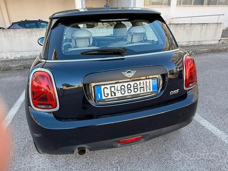Usata Mini ONE Hype 102 CV (75 kW) 2021 Blu Utilitaria