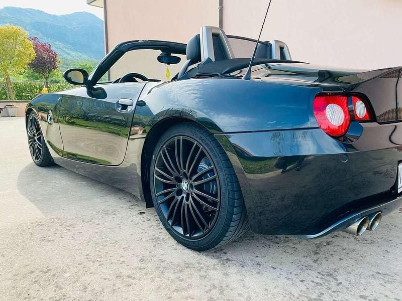 Begagnad BMW Z4 M Sport 231 HK (169 kW) 2003 Svart Cab