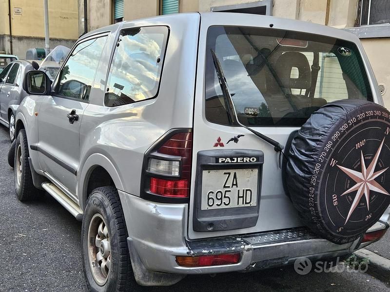 Usata Mitsubishi Pajero 2000 Grigio SUV