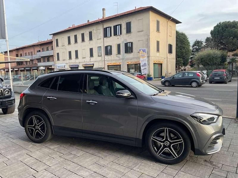 Usata Mercedes GLA200 Advanced Plus 163 CV (119 kW) 2024 Montagna SUV
