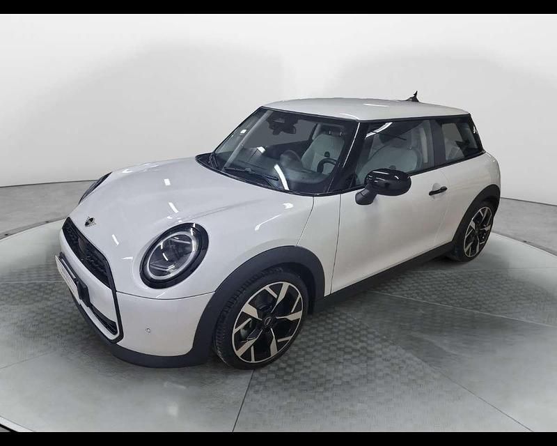 Usata Mini Cooper Classic 156 CV (114 kW) 2025 Bianco Utilitaria