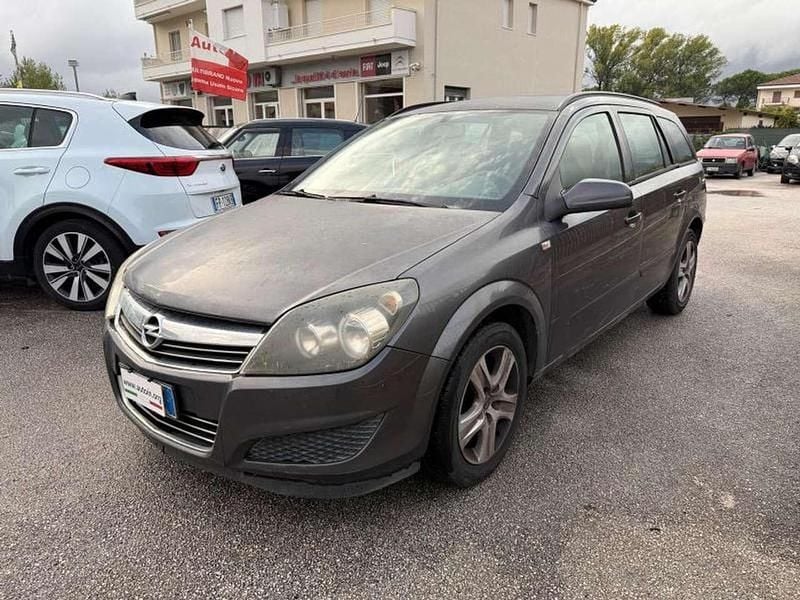 Usata Opel Astra Cosmo 110 CV (80 kW) 2008 Grigio Station wagon