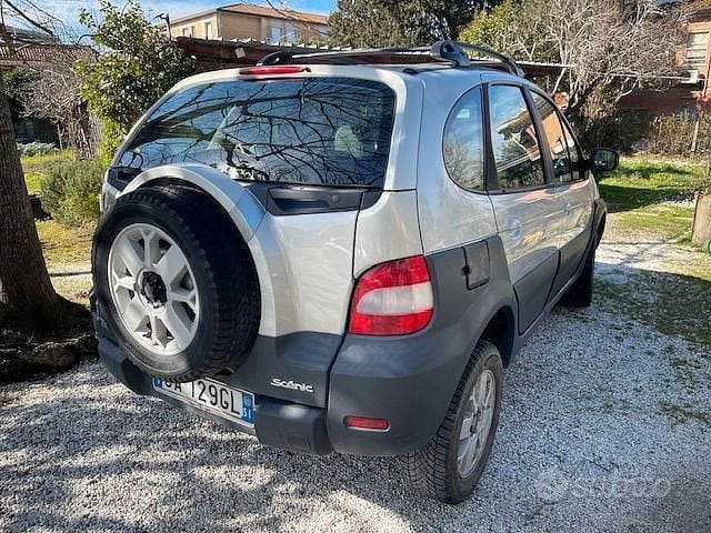 Usata Renault Scénic Sportway 102 CV (75 kW) 2002 Monovolume