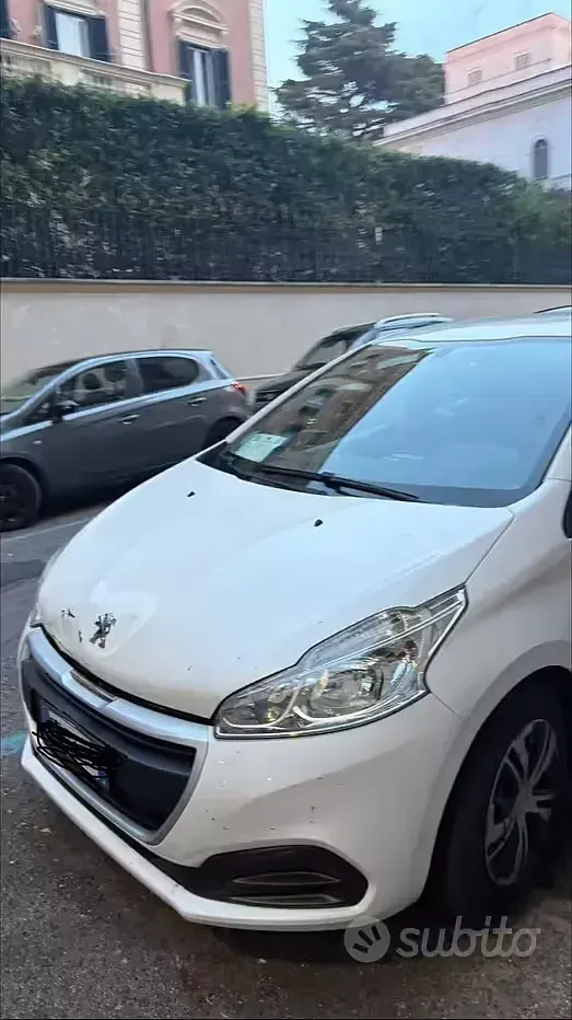 Usata Peugeot 208 75 CV (55 kW) 2016 Bianco Utilitaria