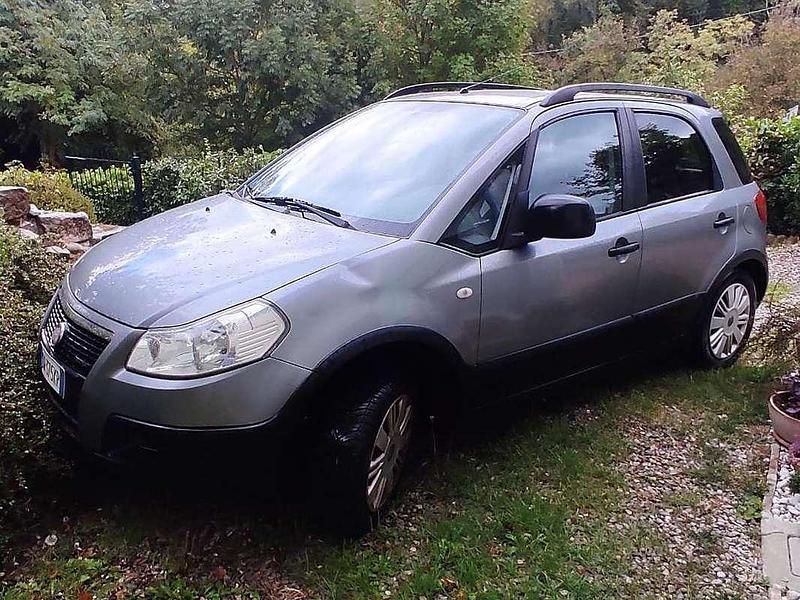 Usata Fiat Sedici Dynamic 120 CV (88 kW) 2009 Grigio SUV