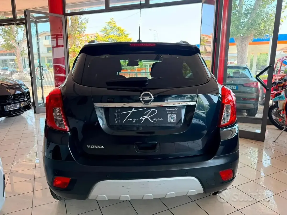 Usata Opel Mokka 140 CV (102 kW) 2015 Nero SUV