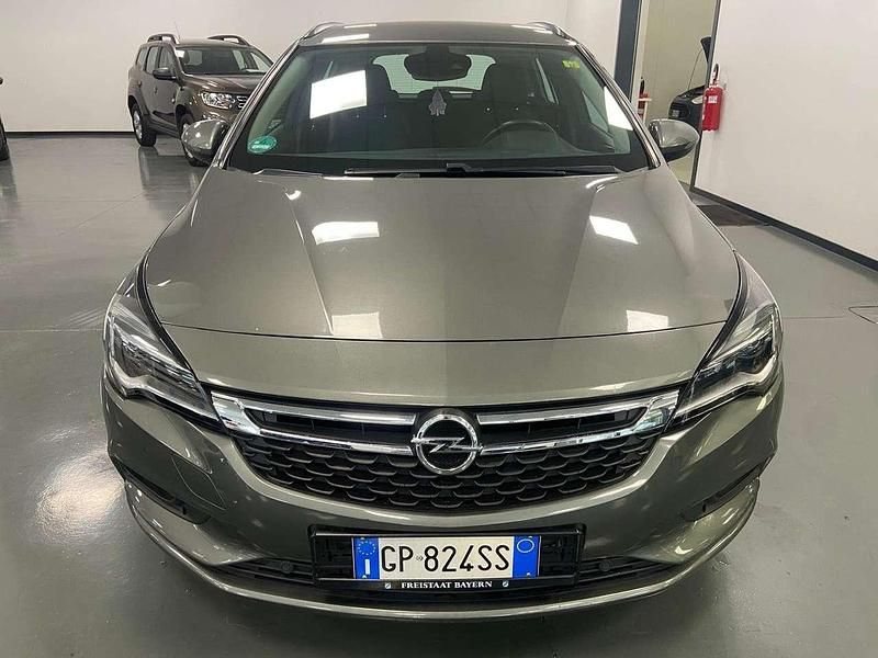 Usata Opel Astra 110 CV (80 kW) 2017 Grigio Station wagon