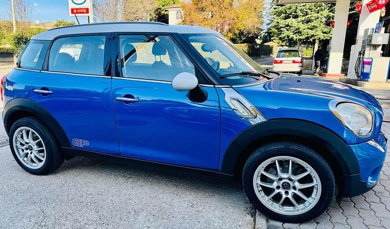 Usata Mini Cooper Countryman 122 CV (89 kW) 2010 Blu/azzurro SUV