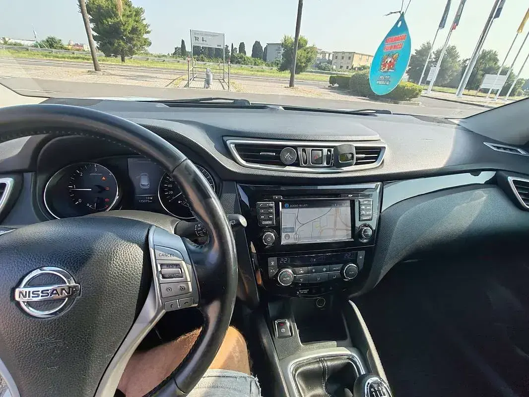 Usata Nissan Qashqai Acenta Premium 110 CV (80 kW) 2015 SUV