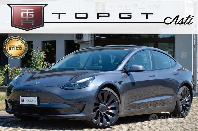 Usata 2023 Tesla Model 3 Performance Tre volumi | 37.500 € (Buon prezzo) - Immagine 1/4