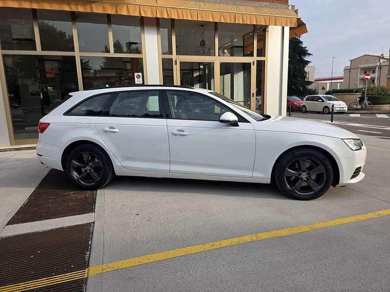 Usata Audi A4 Ambiente 122 CV (89 kW) 2018 Bianco Station wagon