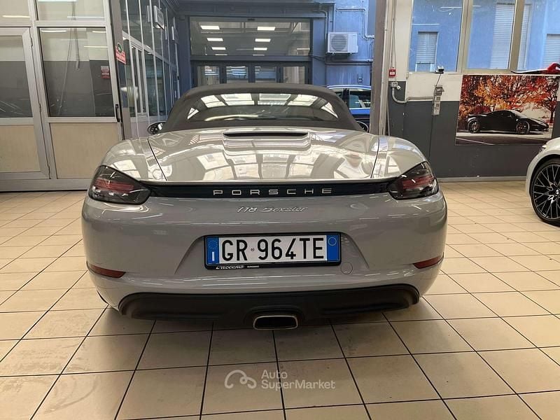 Usata Porsche 718 Boxster 299 CV (219 kW) 2024 Beige Cabrio