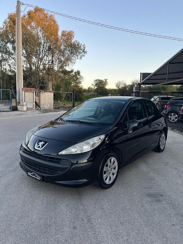 Usata Peugeot 207 75 CV (55 kW) 2008 Nero Berlina