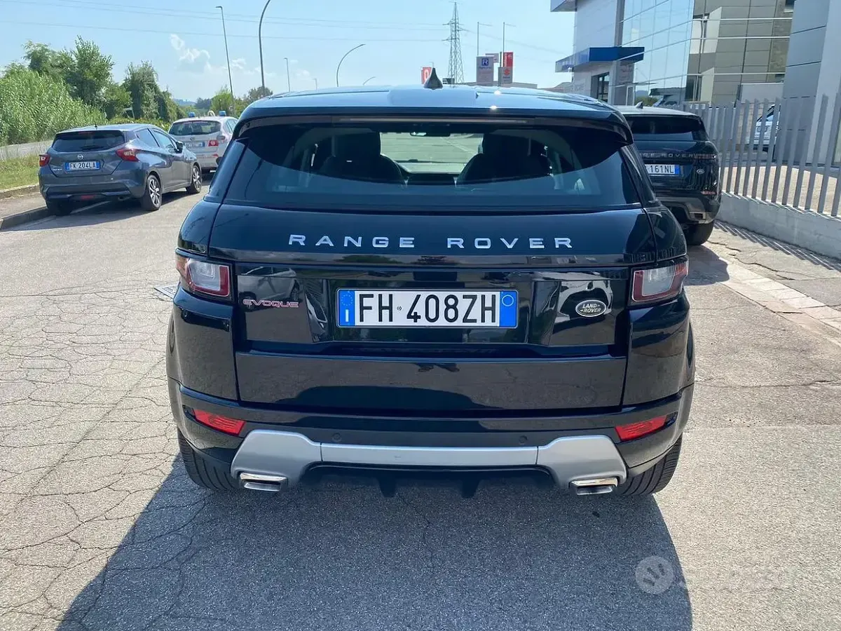 Usata Land Rover Range Rover evoque 150 CV (110 kW) 2017 Nero SUV