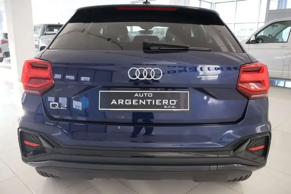 Ny Audi Q2 S-Line 150 HK (110 kW) 2025 Blå SUV