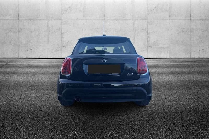 Usata Mini ONE 102 CV (75 kW) 2022 Nero Utilitaria