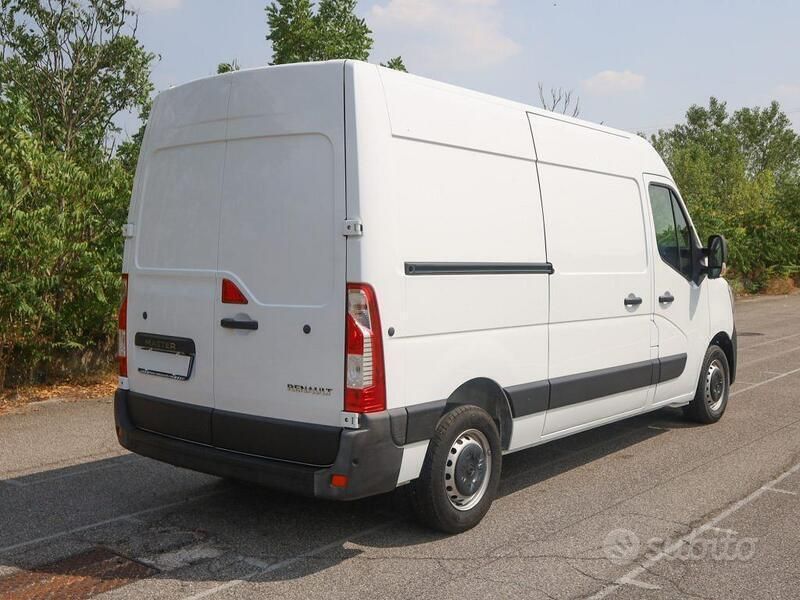 Usata Renault Master 135 CV (99 kW) 2022 Bianco Furgone
